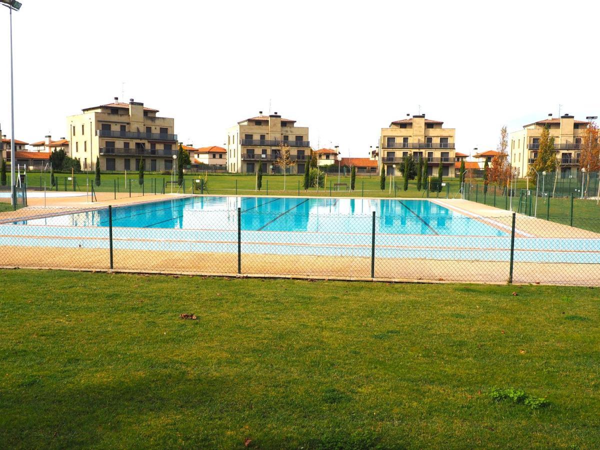 Apartamento Golf Buenas Vistas Cirueña Kültér fotó