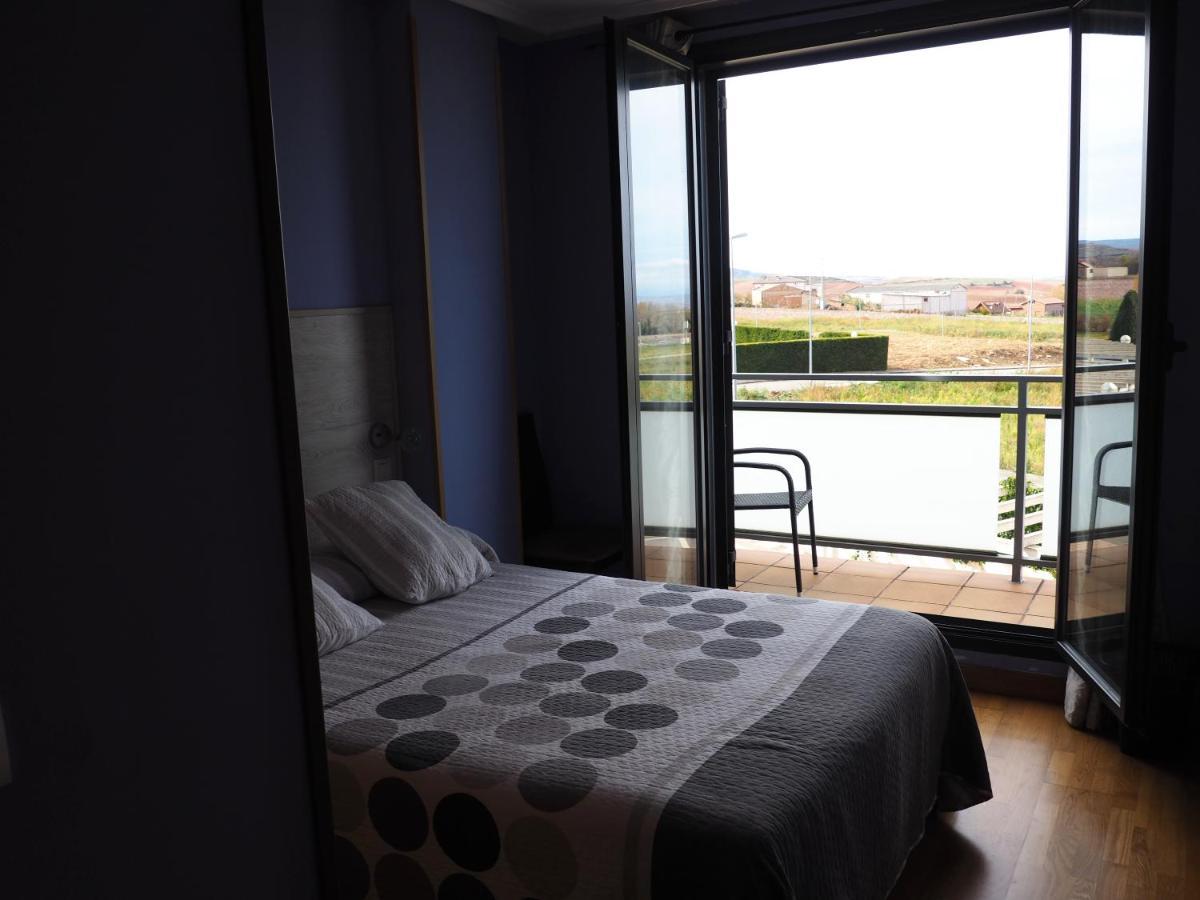 Apartamento Golf Buenas Vistas Cirueña Kültér fotó