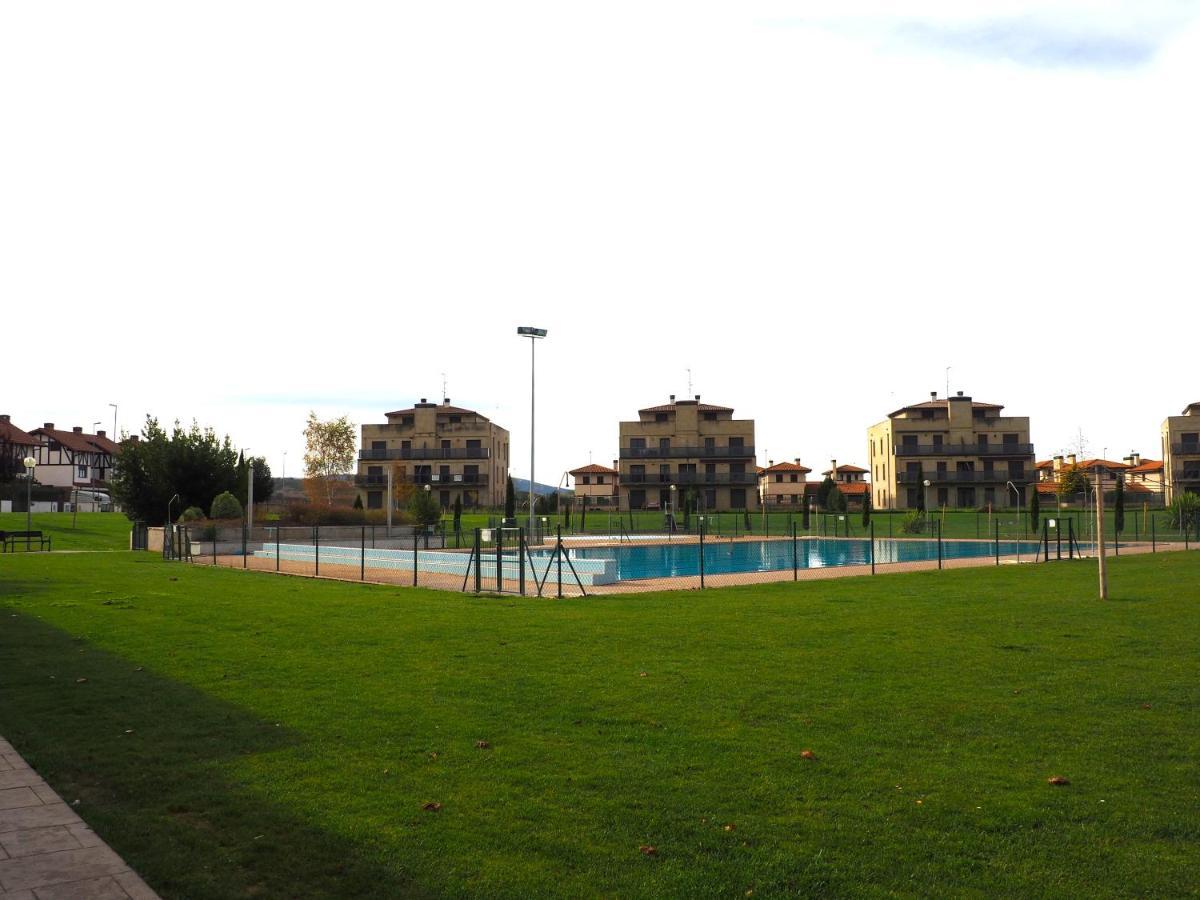 Apartamento Golf Buenas Vistas Cirueña Kültér fotó